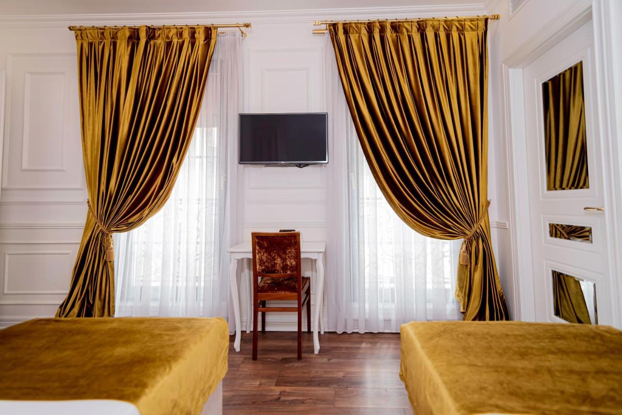 Eler Hotel Tirana Exterior photo