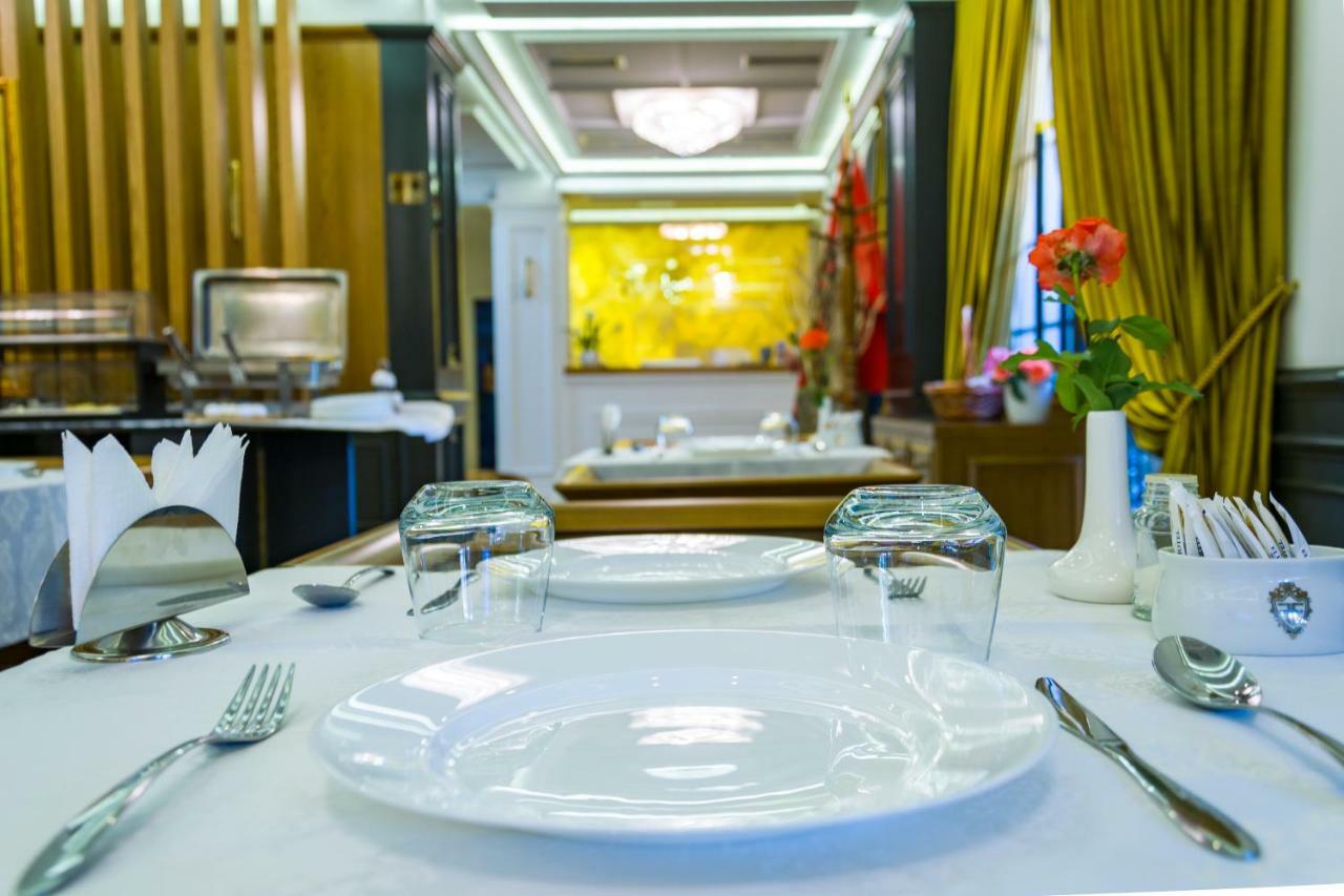 Eler Hotel Tirana Exterior photo